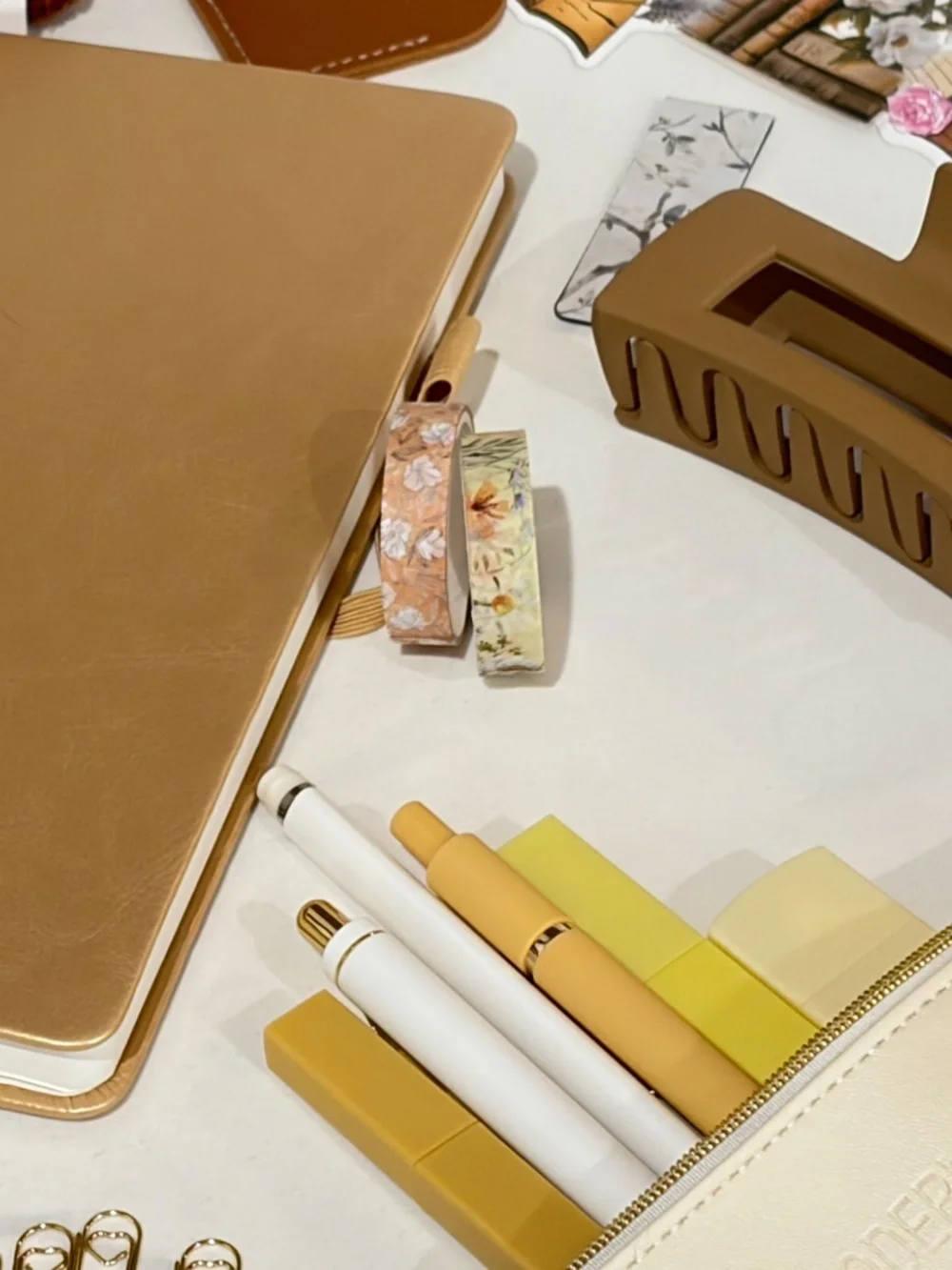 Gold Notebook Bookish Gift Bundle – Cozy Reading Aesthetic Stationery Set